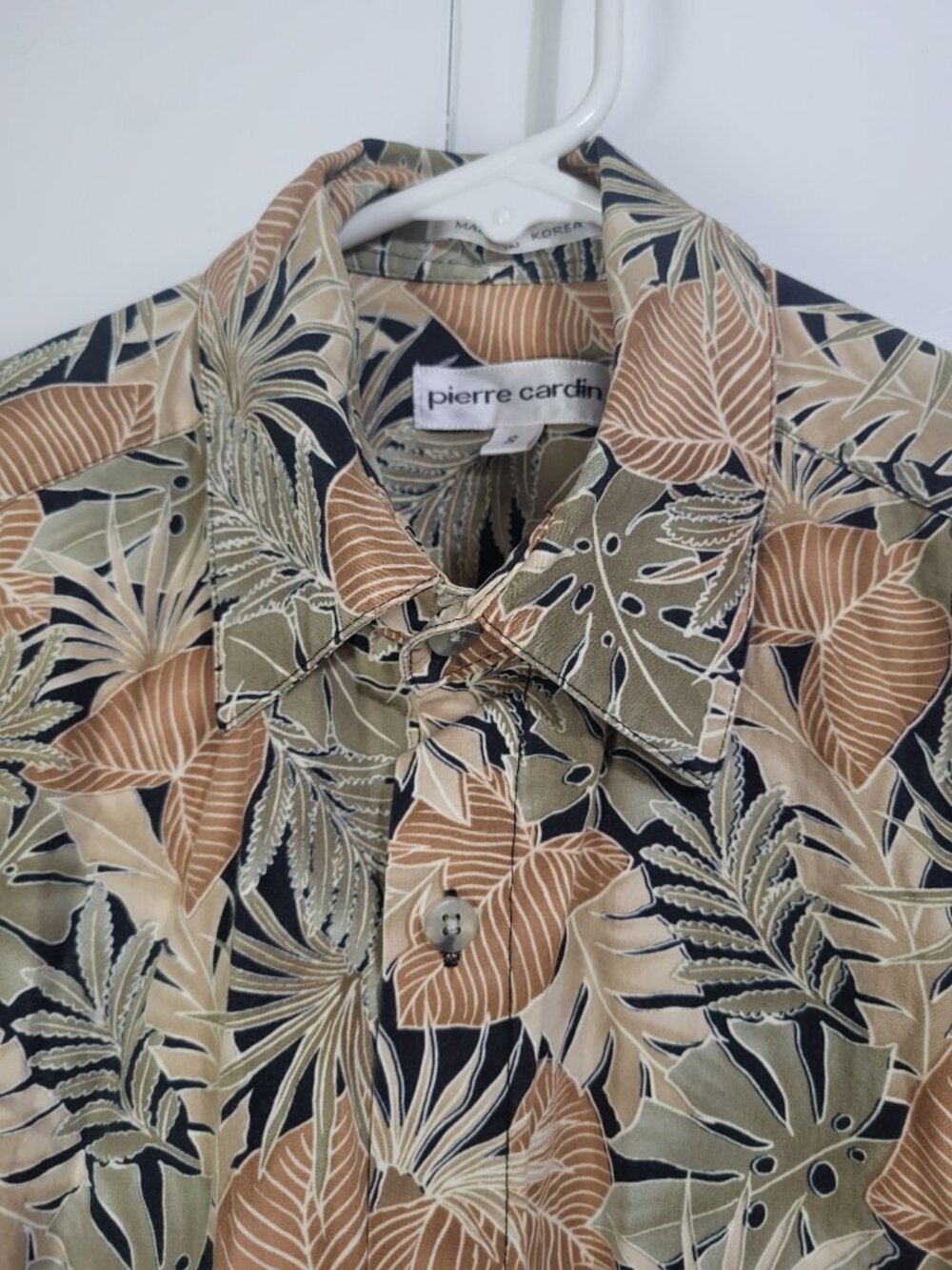 PIERRE CARDIN VTG Men's Small Hawaiian Floral Palm Print Button Up Shirt Beach - Picture 3 of 7